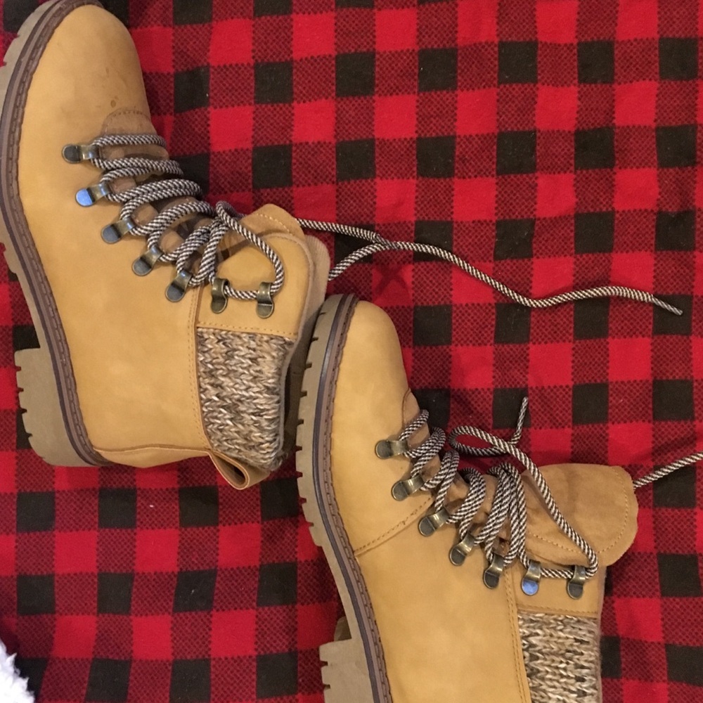 Tan boots. Timberland knock offs